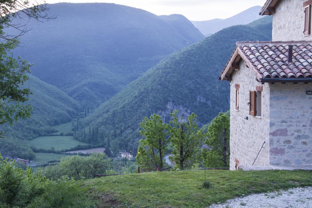 Вилла Casale Coccinella Preci Экстерьер фото